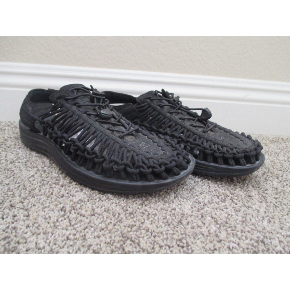 KEEN UNEEK Mens Sandals Size 9.5 Black Cord Woven Water Shoes Outdoor Walking